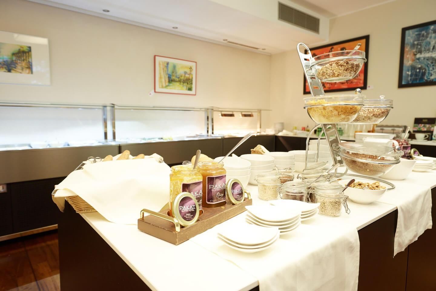 Pakat Suites Vienna Exterior photo