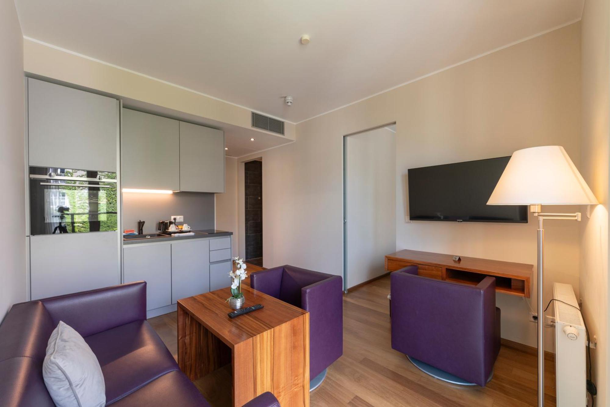 Pakat Suites Vienna Exterior photo