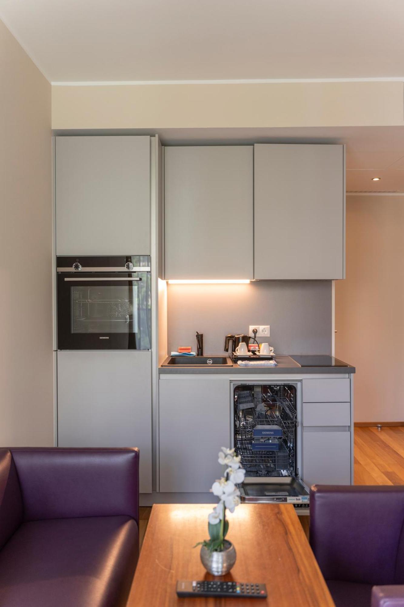 Pakat Suites Vienna Exterior photo