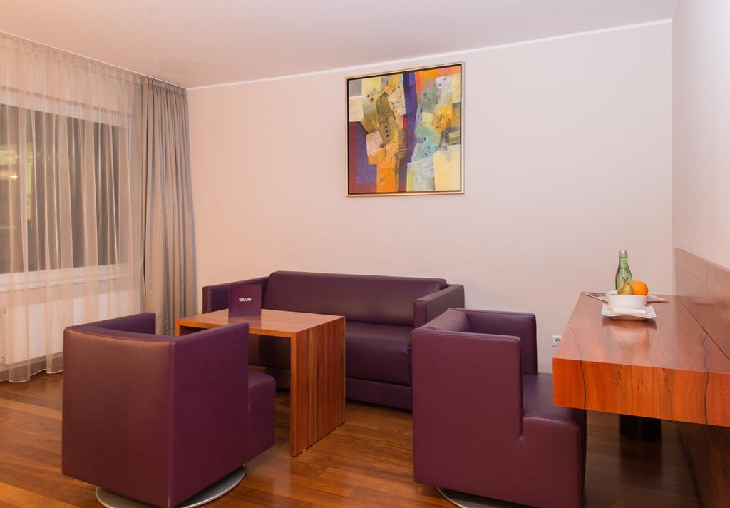 Pakat Suites Vienna Exterior photo
