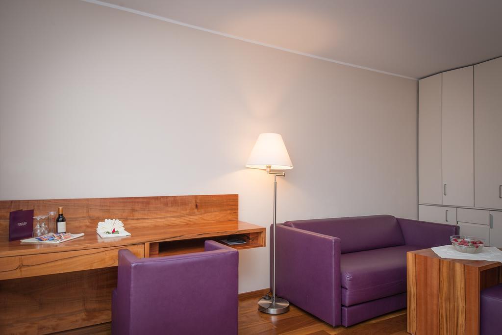 Pakat Suites Vienna Exterior photo