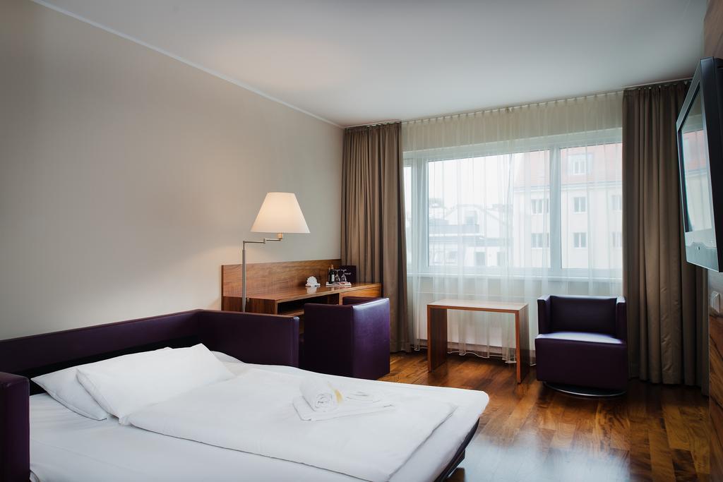 Pakat Suites Vienna Exterior photo